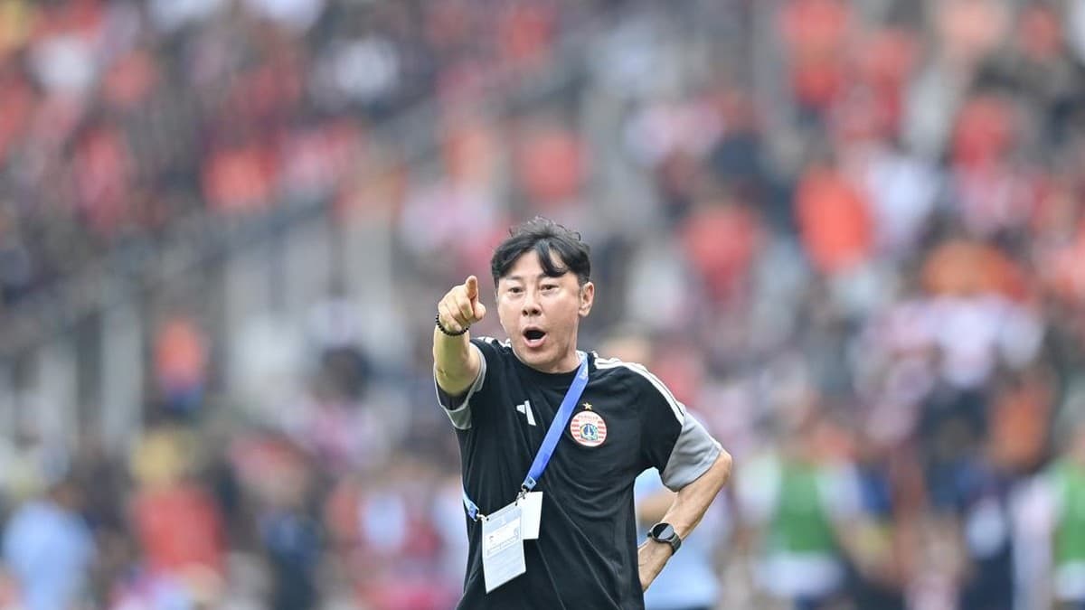 Shin Tae Yong Soroti Operan dan Kartu Merah Usai Persija Kalah