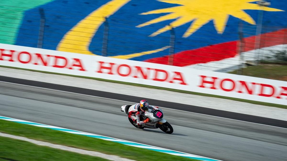 Veda Ega Pratama Naik ke Posisi Tiga di Practice Moto3 Malaysia