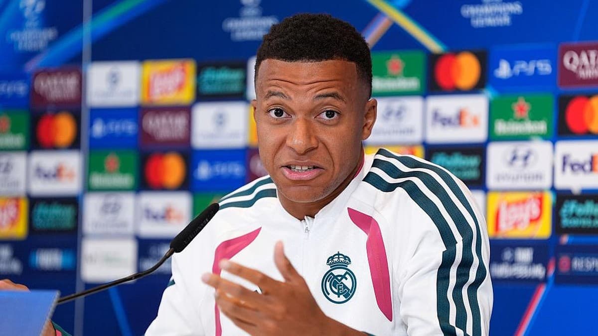 Real Madrid Minta Maaf ke China Buntut Ledekan Mbappe