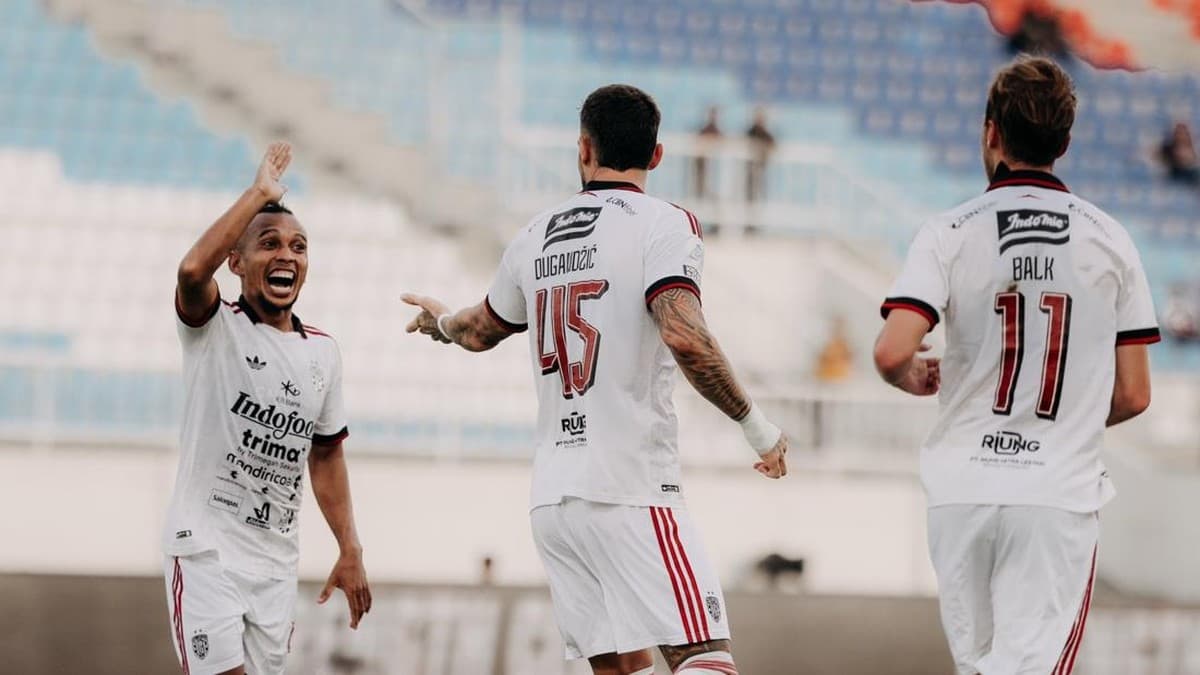 Arema Kena Dua Kartu Merah, Bali United Menang 3-1