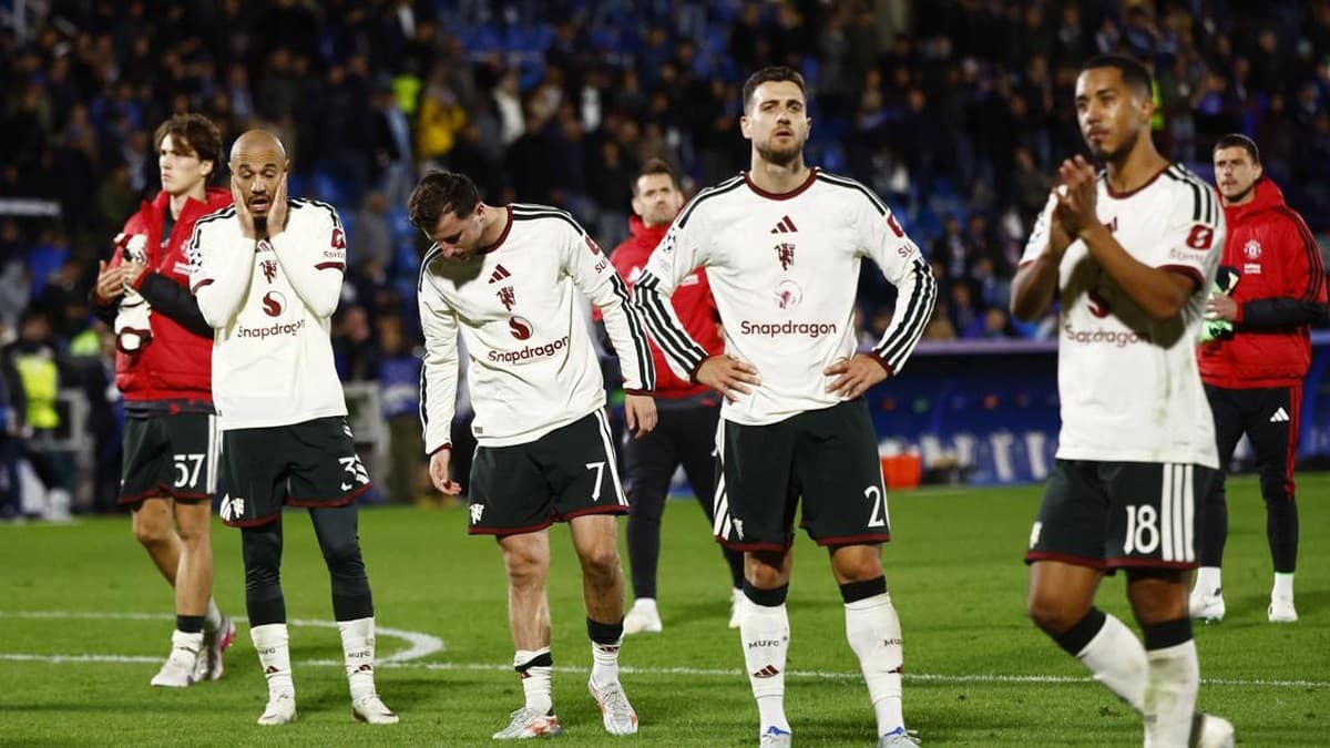 Batal Dipecat, Carrick Hadapi Lima Laga Berat Bersama MU