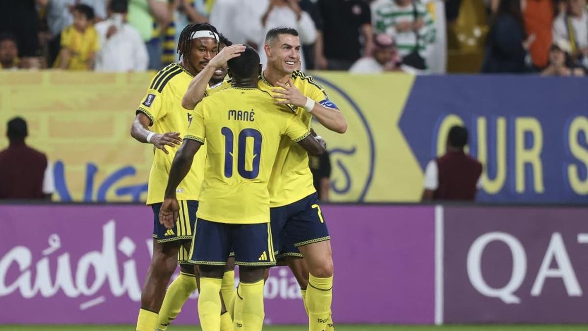 Gol Voli Ronaldo ke-981 Bawa Al Nassr Kalahkan Neftchi